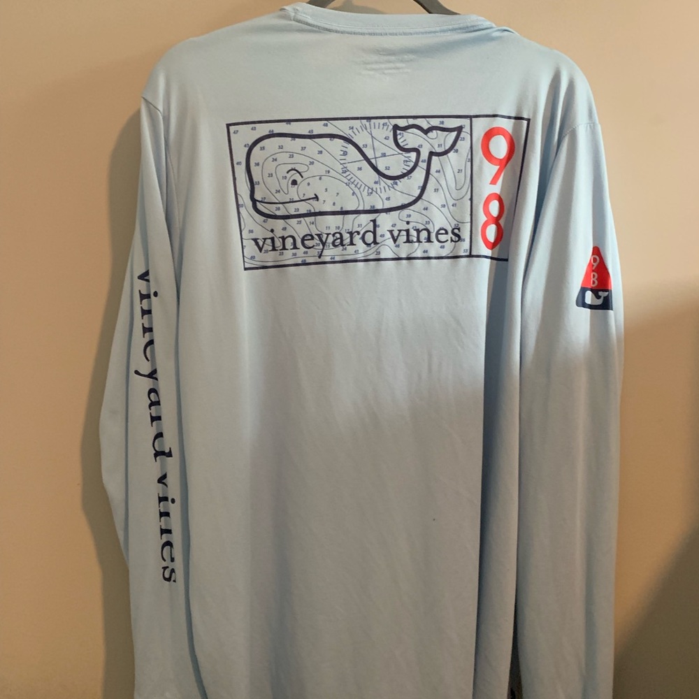vineyard vines men long sleeve tee